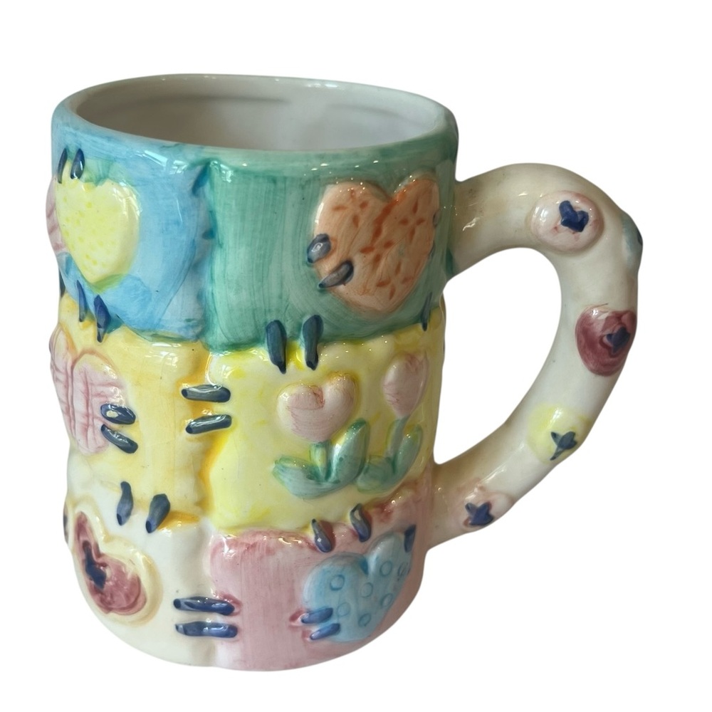 Quilted Hearts Patchwork 3D Mug Hand Painted Pastel Ceramic‎ Coffee Cup Granny